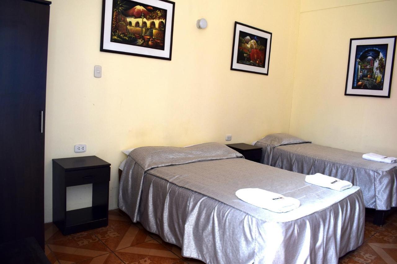 Mango Hostel B&B อาเรกิปา ภายนอก รูปภาพ