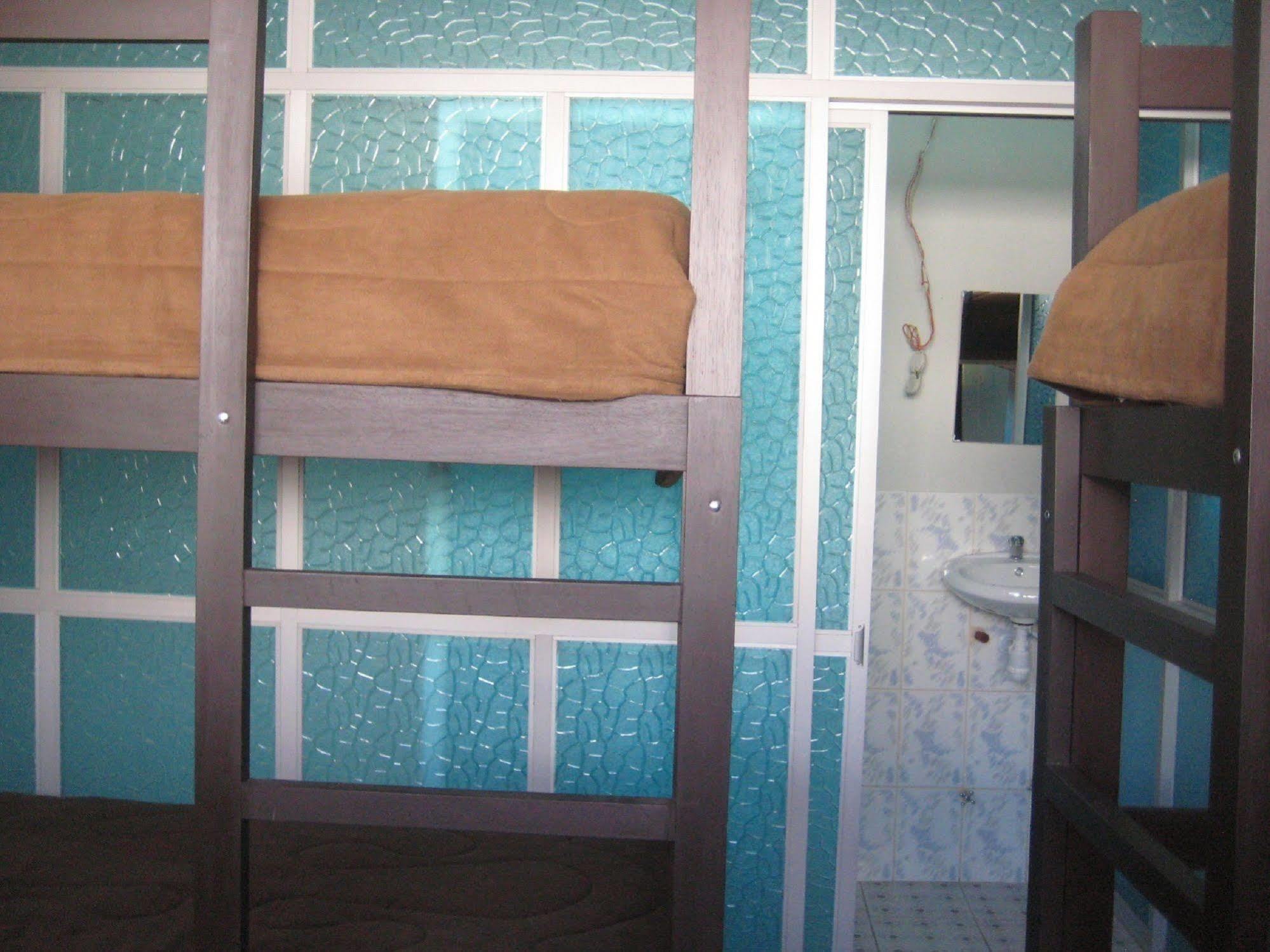 Mango Hostel B&B อาเรกิปา ภายนอก รูปภาพ