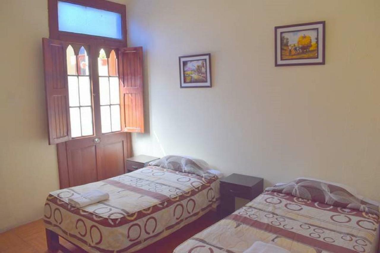 Mango Hostel B&B อาเรกิปา ภายนอก รูปภาพ