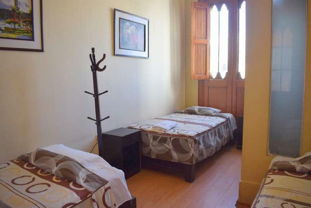 Mango Hostel B&B อาเรกิปา ภายนอก รูปภาพ