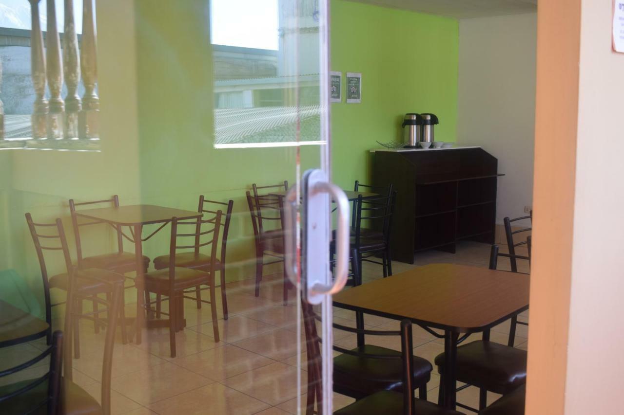 Mango Hostel B&B อาเรกิปา ภายนอก รูปภาพ